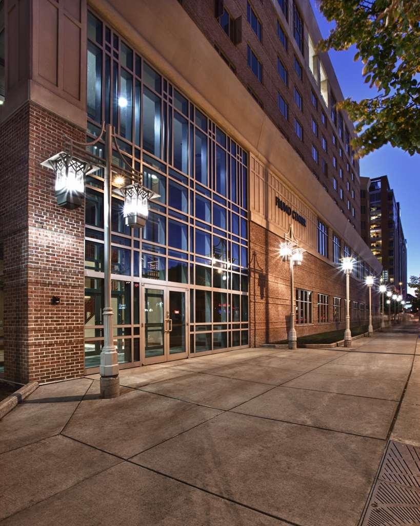 Fluno Center Hotel Madison Exterior photo